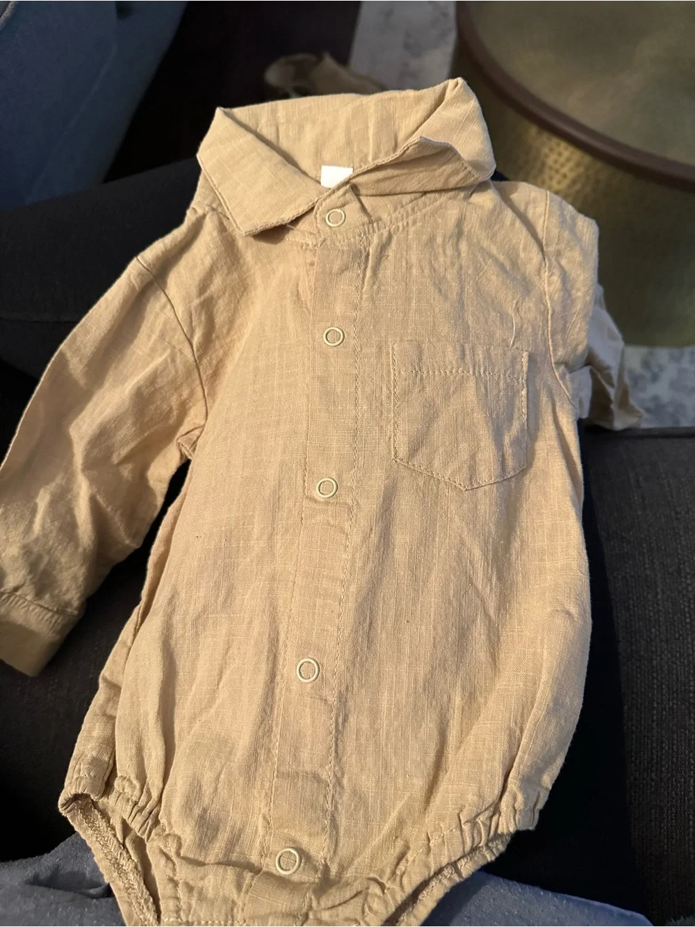 Lot of 14 baby pieces size 6-9 and 9M